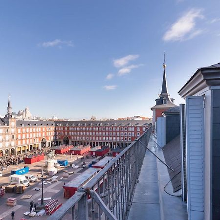 Historic Penthouse Plaza Mayor In Мадрид Екстериор снимка