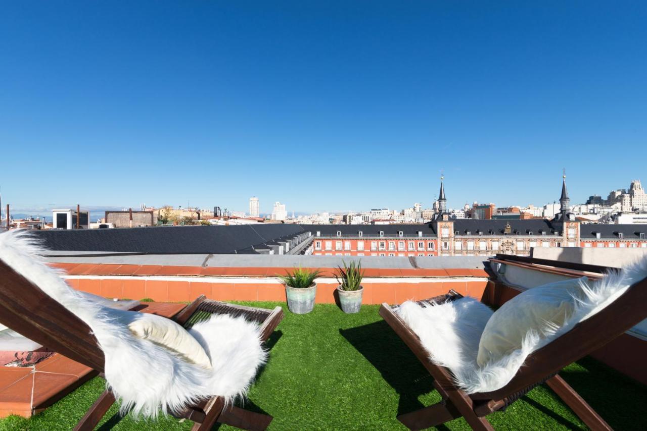 Historic Penthouse Plaza Mayor In Мадрид Екстериор снимка